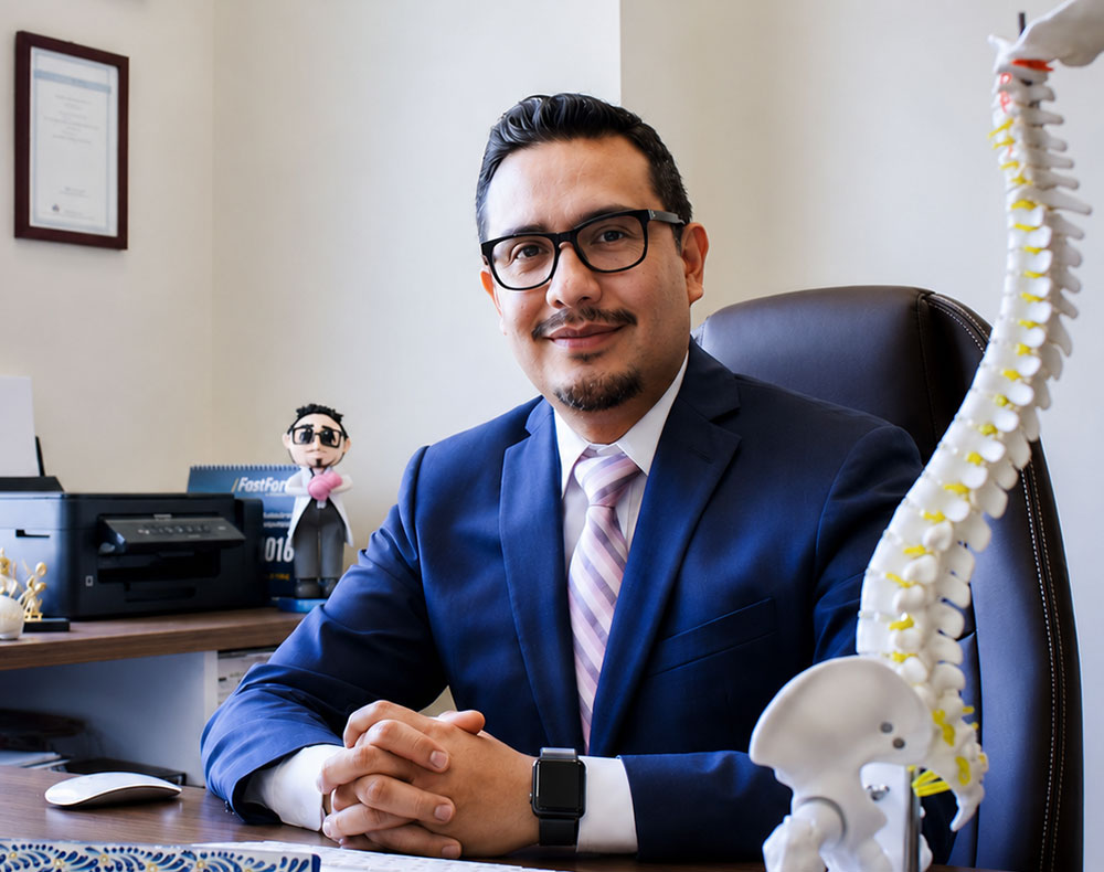 Dr. Eric Israel Sandoval Mendoza